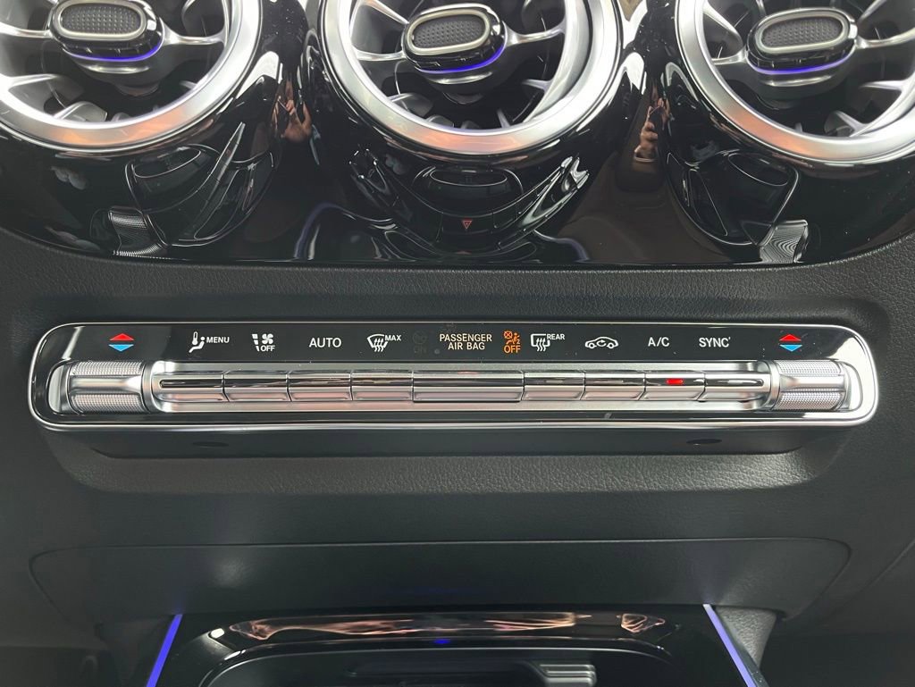 Certified 2025 Mercedes-Benz GLA 35 AMG 4MATIC image 44