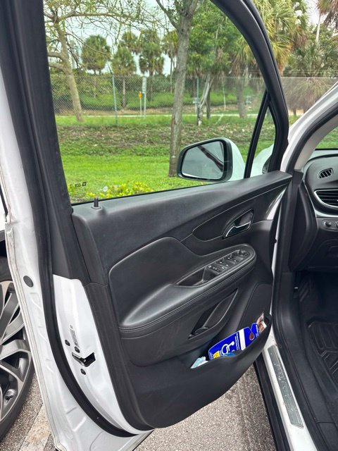 Used 2018 Buick Encore Preferred FWD image 3