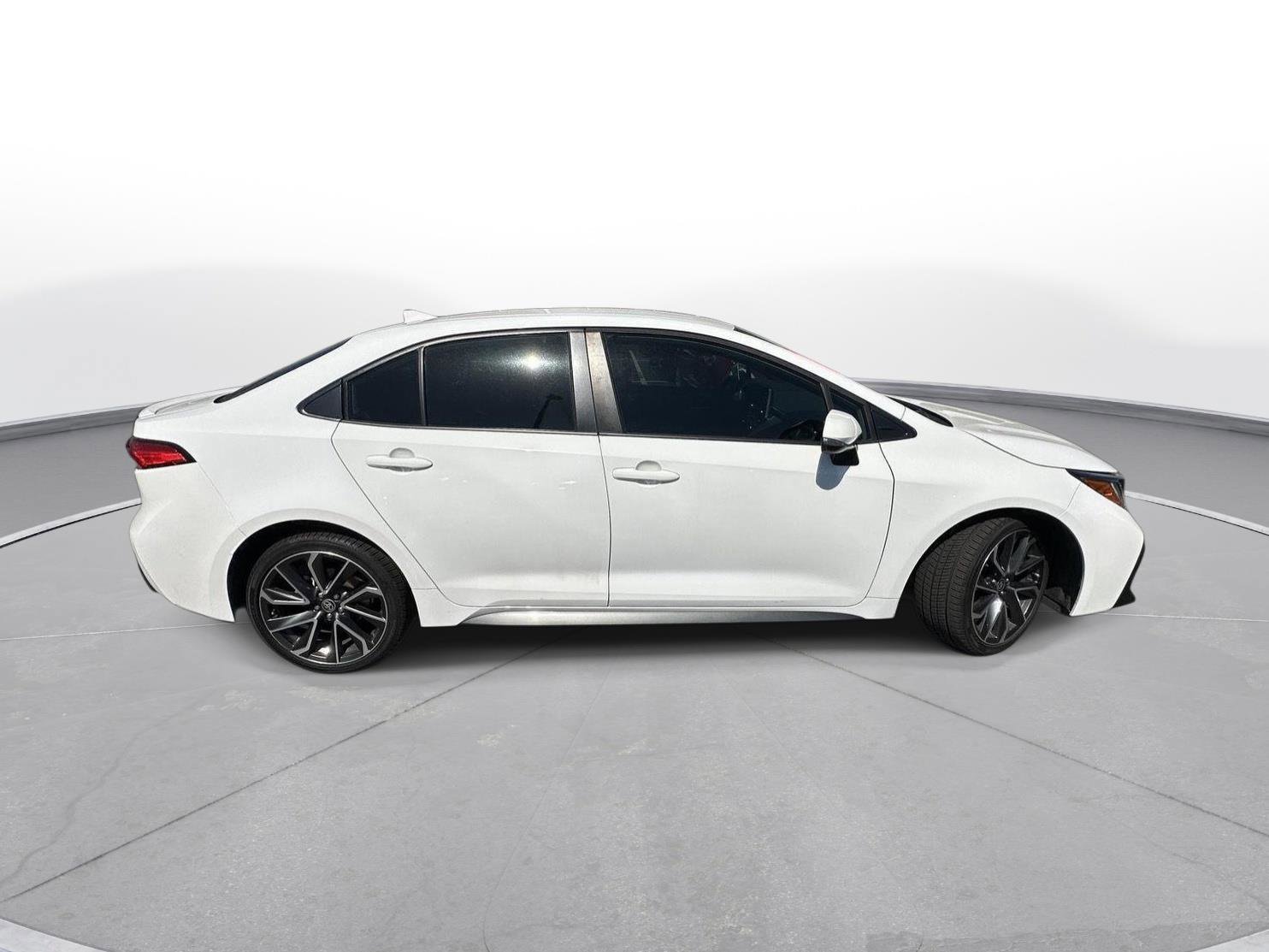 Used 2021 Toyota Corolla SE FWD image 5