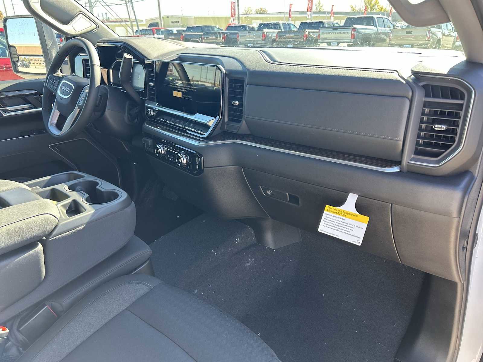 New 2026 GMC Sierra 2500 SLE image 28