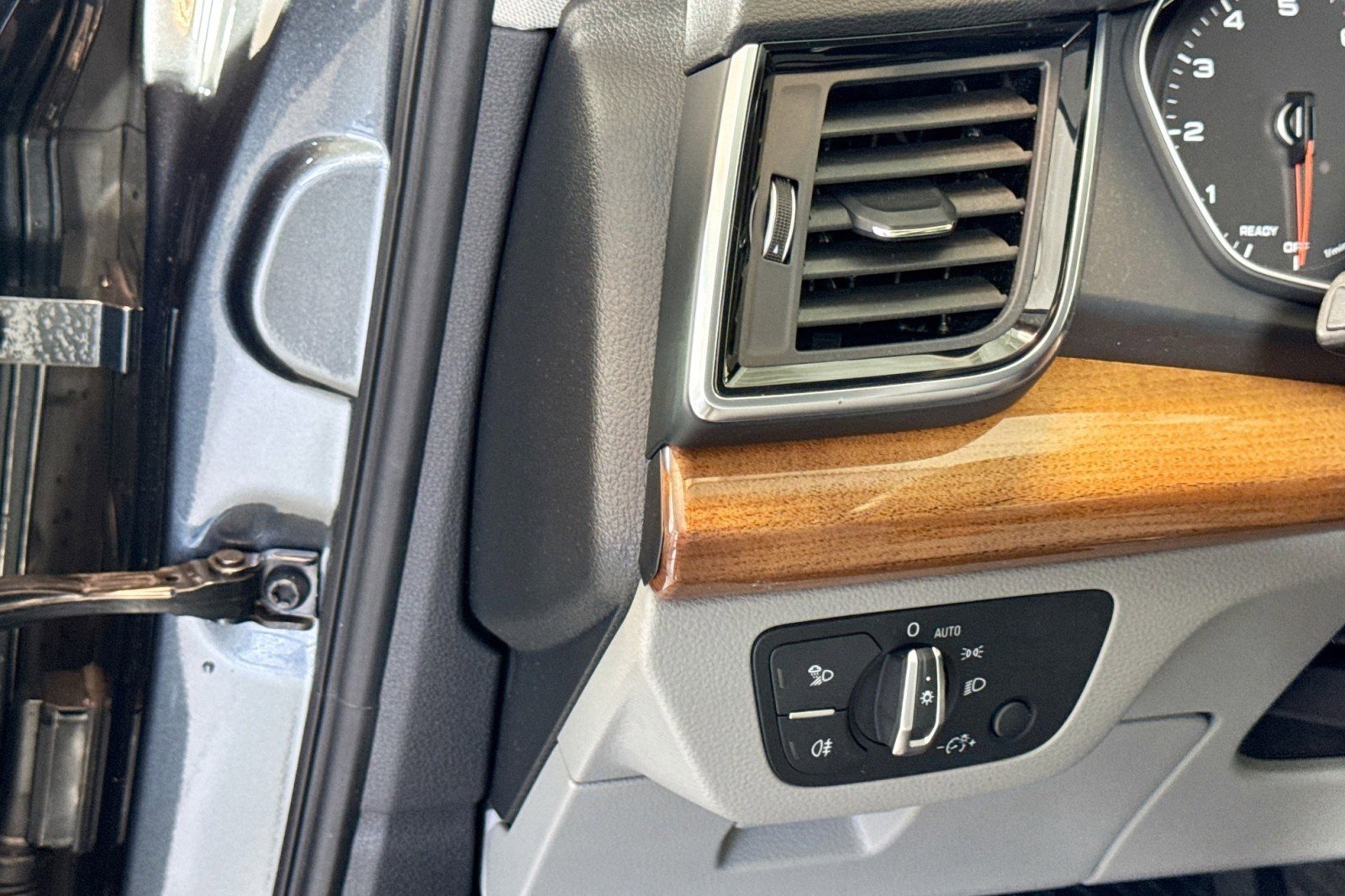 Used 2022 Audi Q5 2.0T Premium w/ Convenience Package image 10