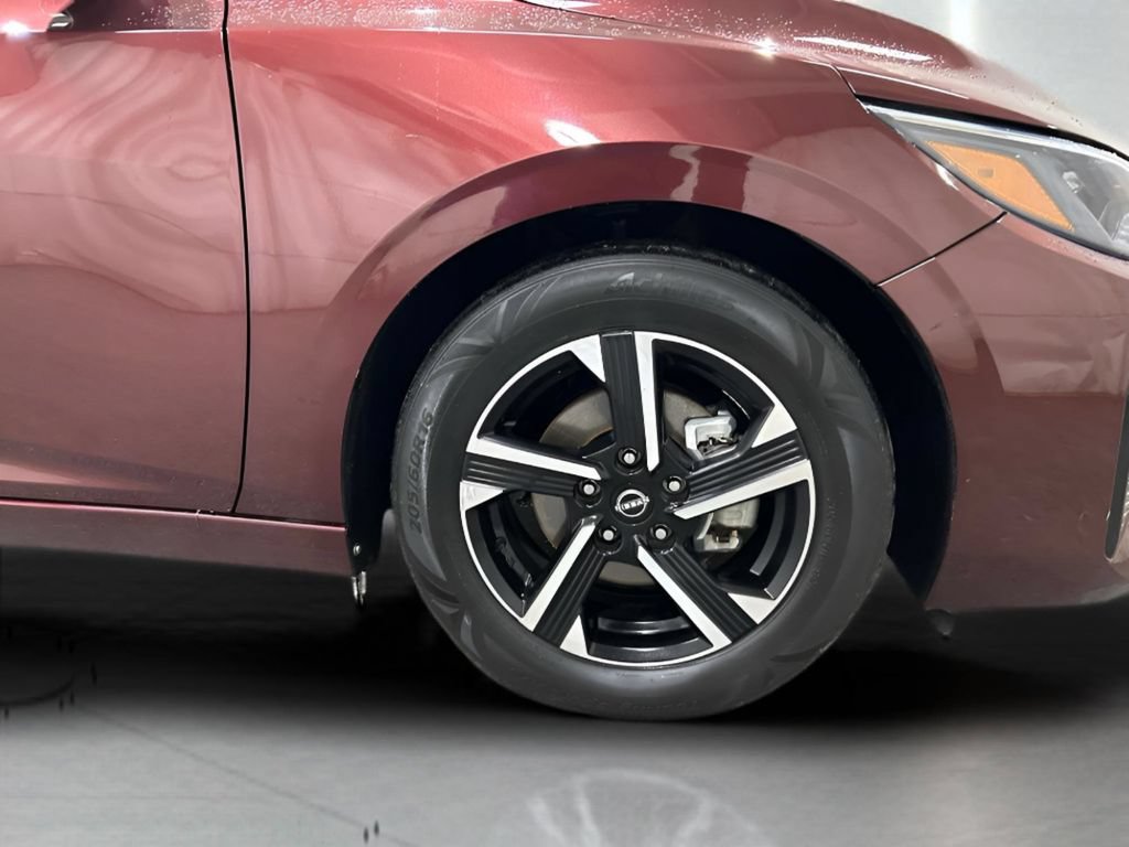 Used 2024 Nissan Sentra SV FWD image 24
