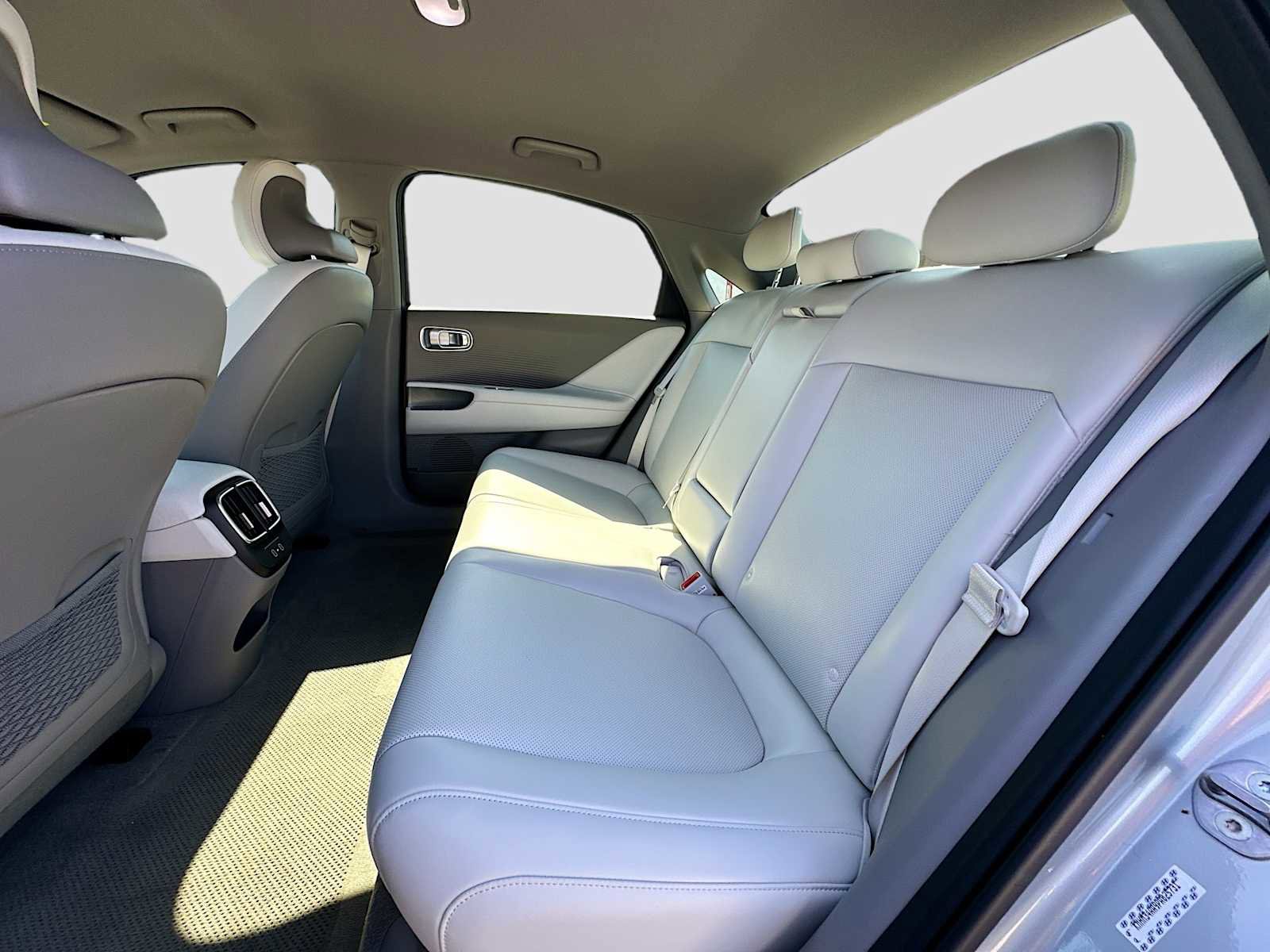 Used 2023 Hyundai Ioniq 6 SEL RWD image 24