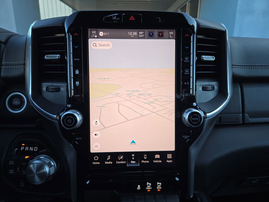 Used 2025 RAM 1500 Laramie image 24