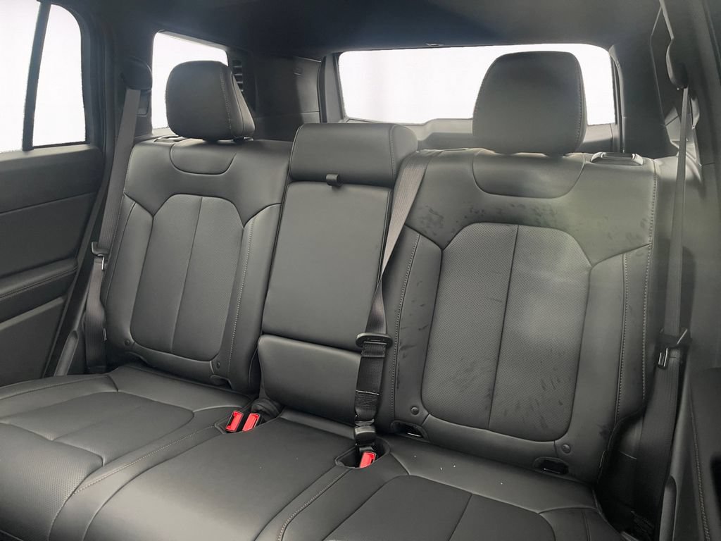 New 2026 Jeep Cherokee Limited AWD/4WD image 13