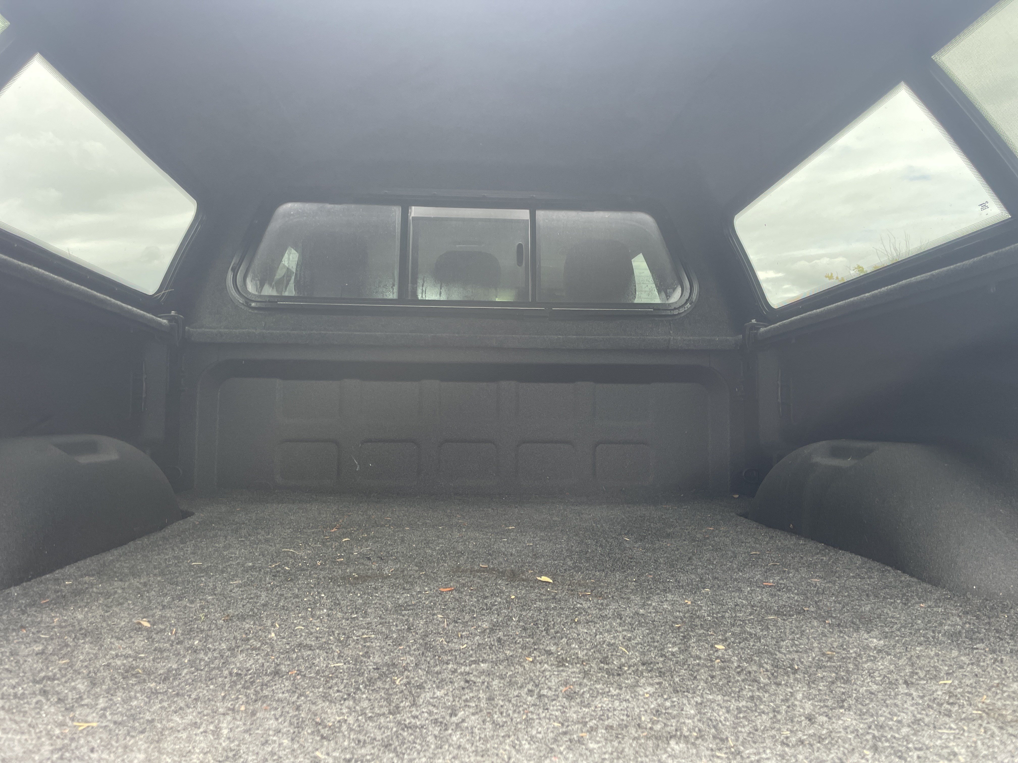 Used 2025 RAM 3500 Laramie AWD/4WD image 27