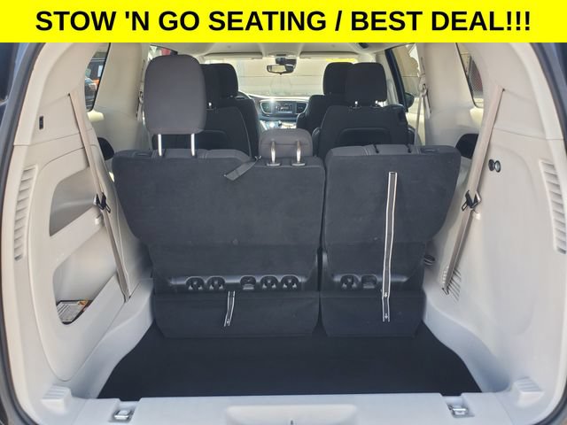 Used 2023 Chrysler Voyager LX FWD image 27