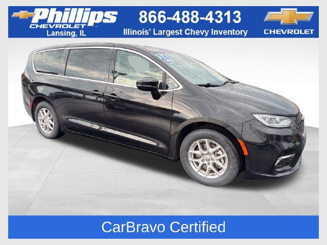 Used 2024 Chrysler Pacifica Touring-L