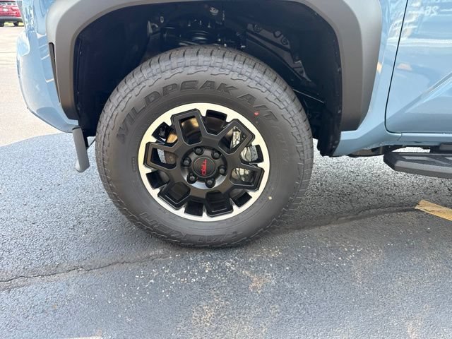 New 2026 Toyota Tacoma TRD Off-Road AWD/4WD image 13