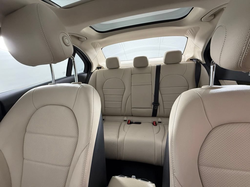 Used 2018 Mercedes-Benz C 300 4MATIC Sedan image 21