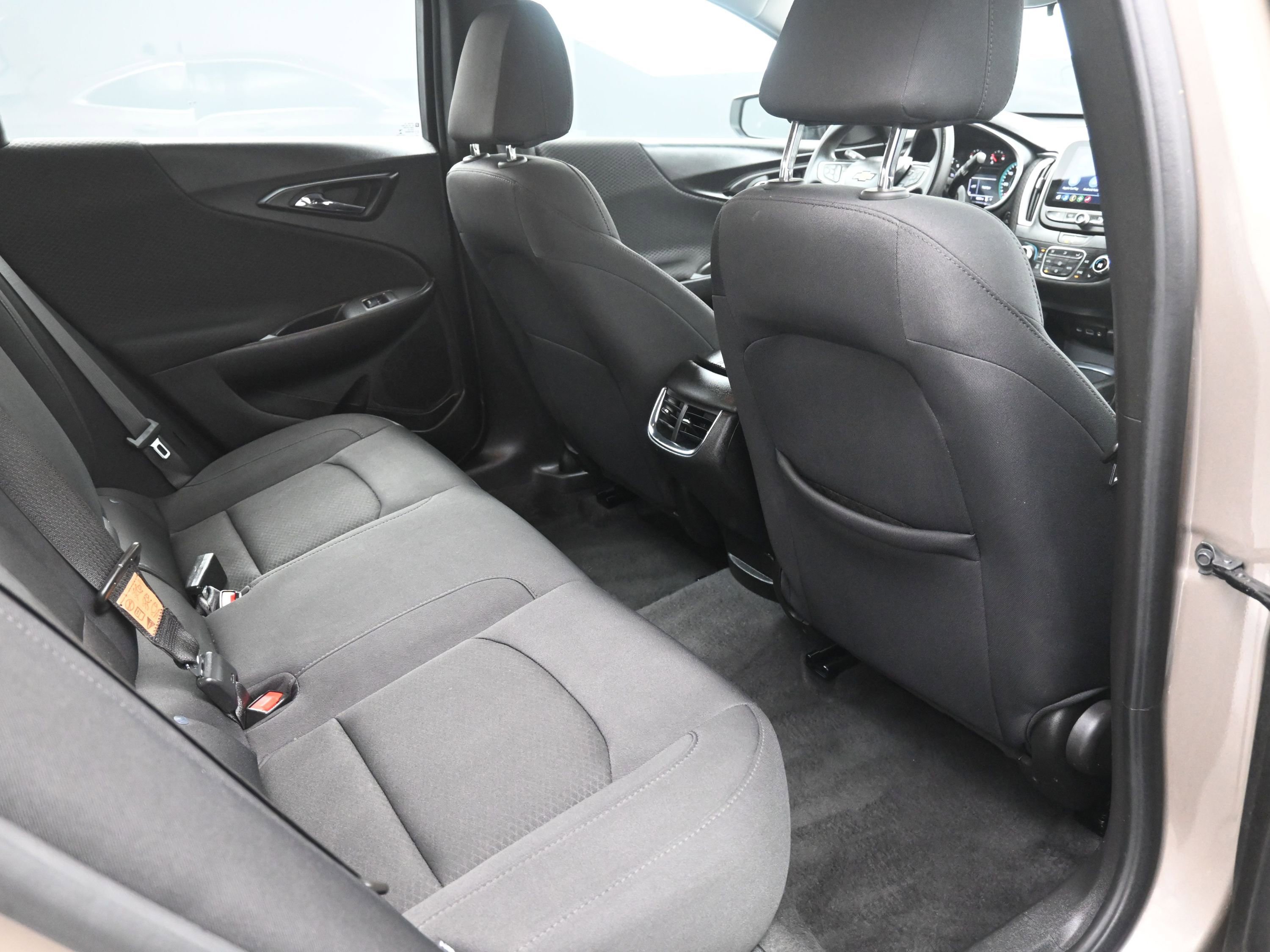 Used 2024 Chevrolet Malibu LT image 17