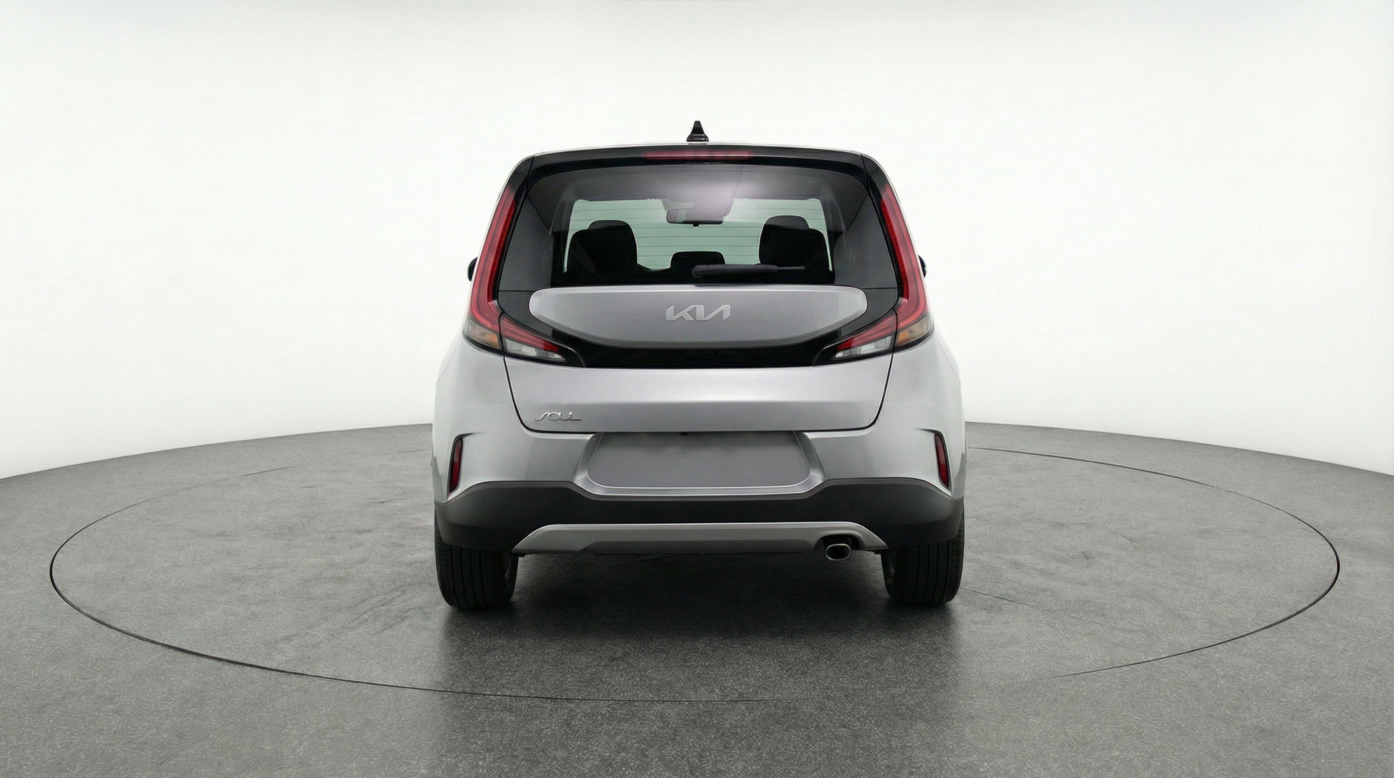 Used 2025 Kia Soul LX w/ LX Technology Package FWD image 7