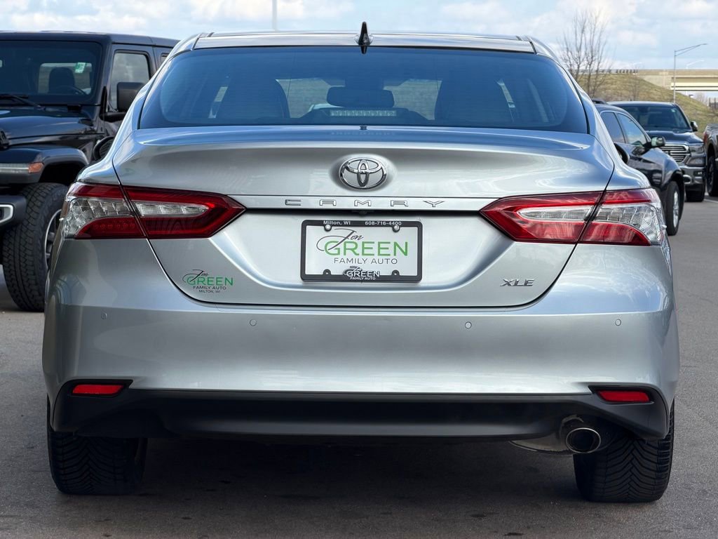 Used 2018 Toyota Camry XLE w/ Audio Package image 7