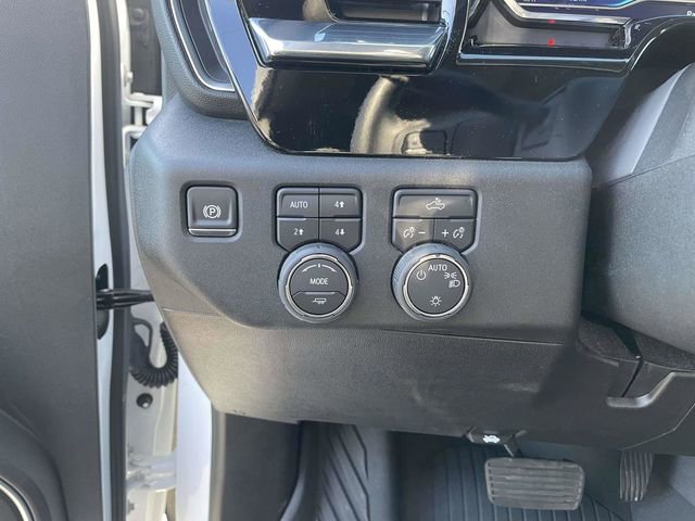 Used 2025 Chevrolet Silverado 1500 LT image 22