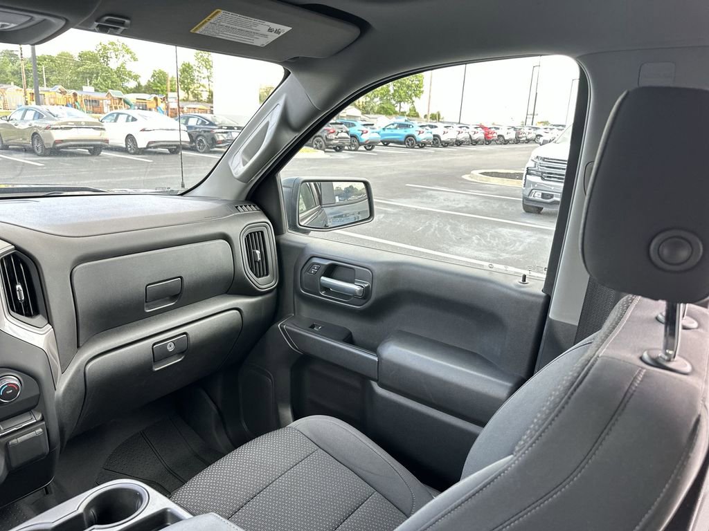 Used 2021 Chevrolet Silverado 1500 Custom w/ LPO, Dark Essentials Package AWD/4WD image 11