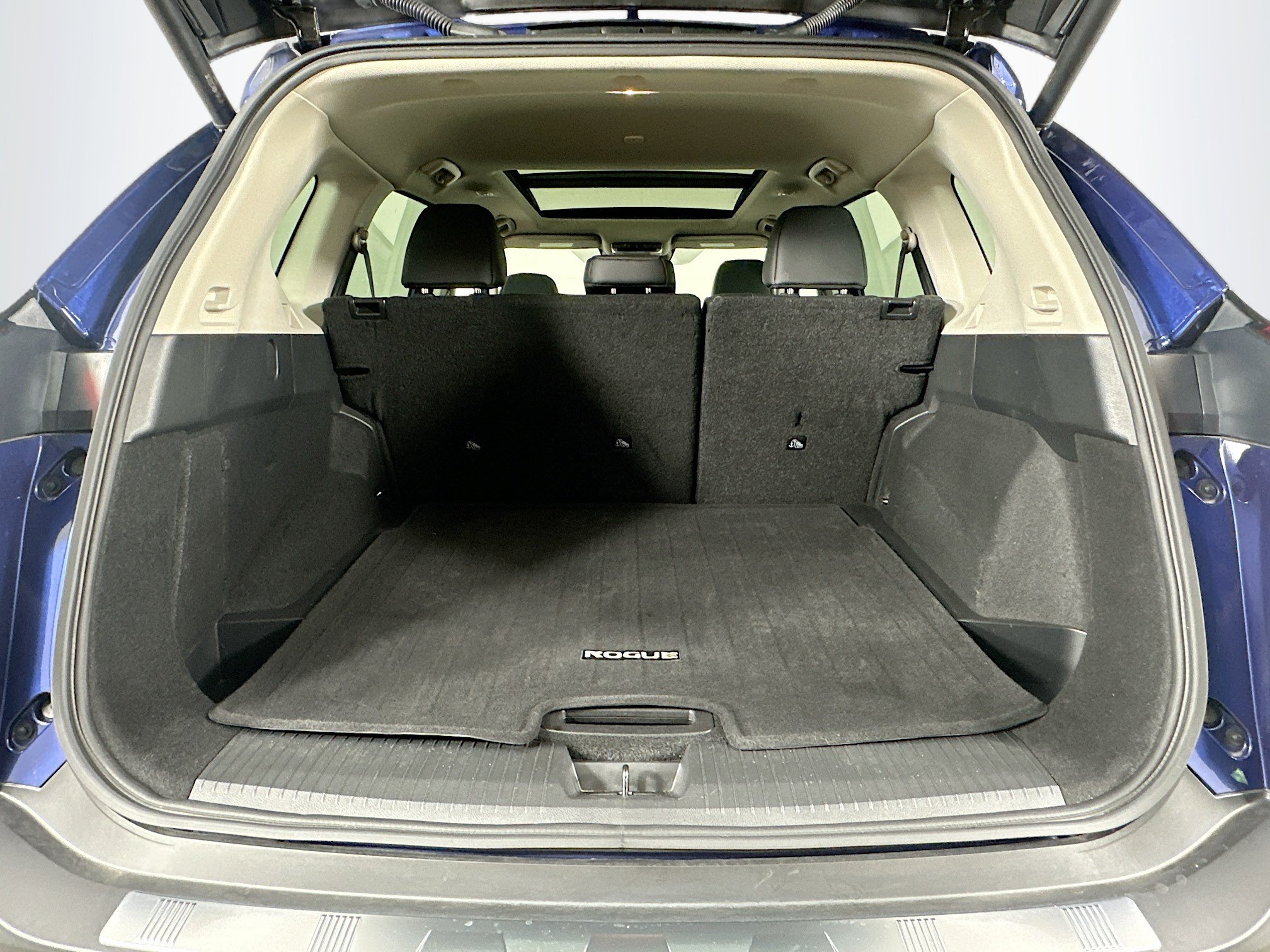 Used 2023 Nissan Rogue SV w/ SV Premium B Package AWD/4WD image 28