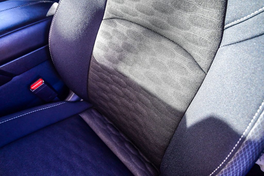 Used 2024 Nissan Pathfinder SV image 23