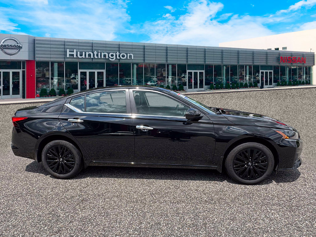 Certified 2025 Nissan Altima 2.5 SV w/ SV Special Edition Package AWD/4WD image 8