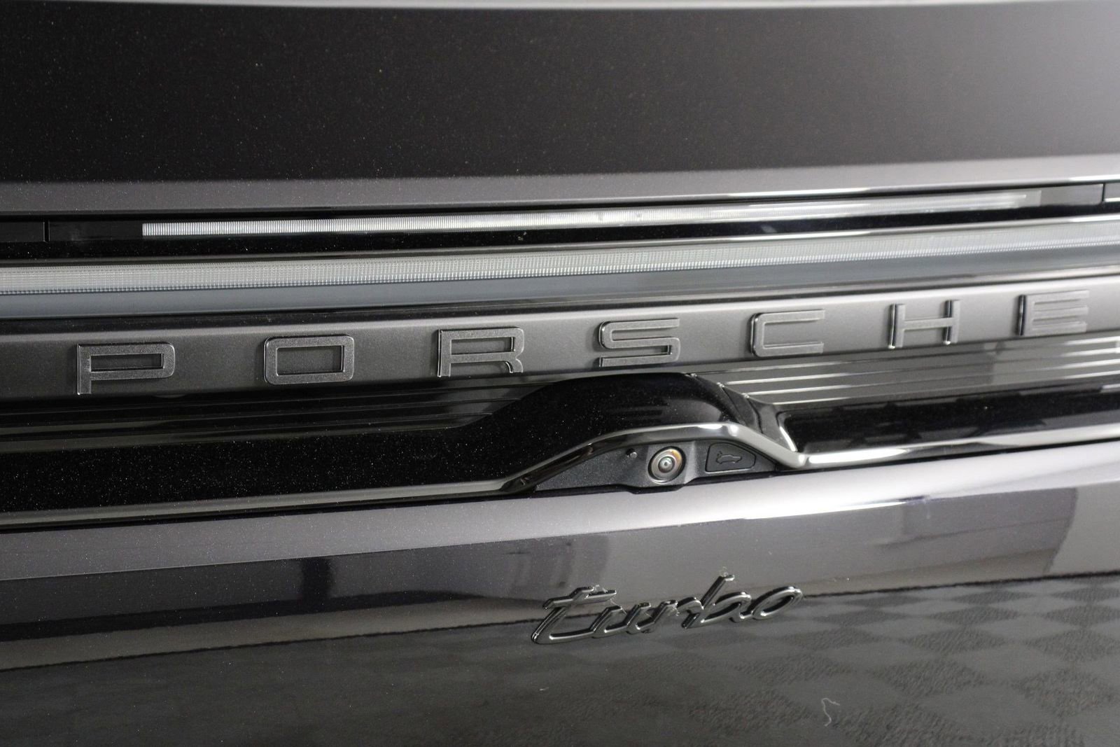 New 2026 Porsche Macan Turbo Electric image 22