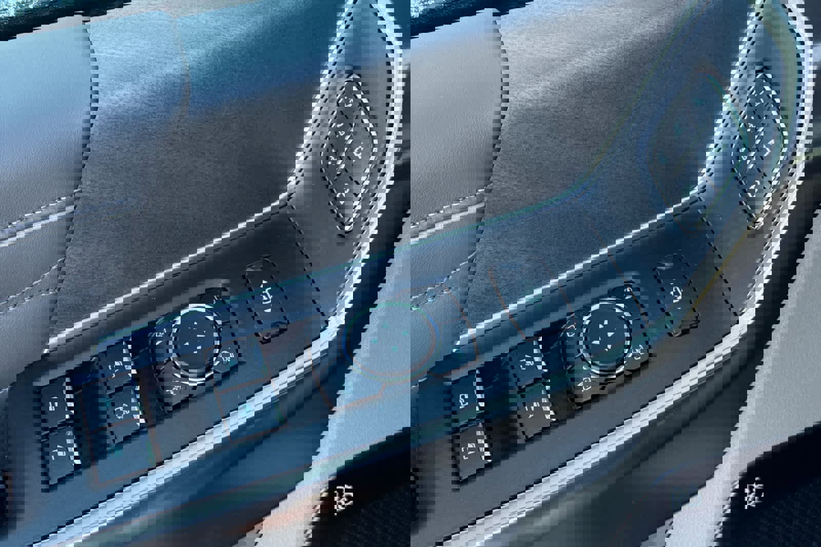 Used 2026 Ford F350 Platinum w/ Platinum Plus Package image 13