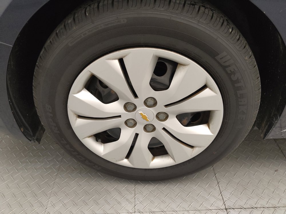 Used 2014 Chevrolet Cruze LS FWD image 31