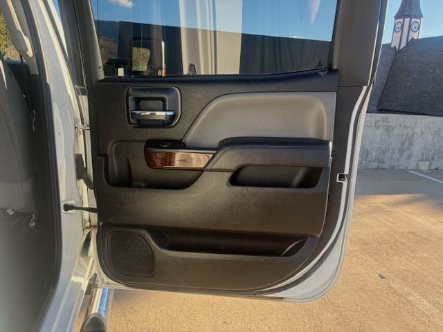 Used 2018 GMC Sierra 2500 SLT w/ Duramax Plus Package image 16