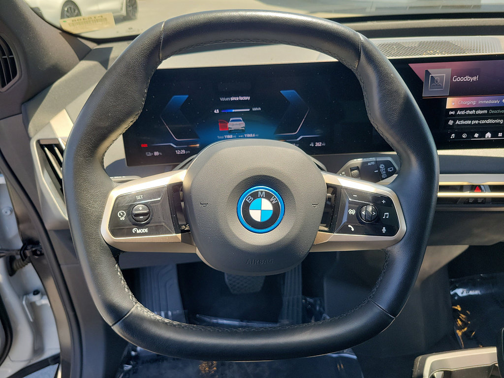 Used 2024 BMW iX xDrive50 w/ Sport Package AWD/4WD image 23