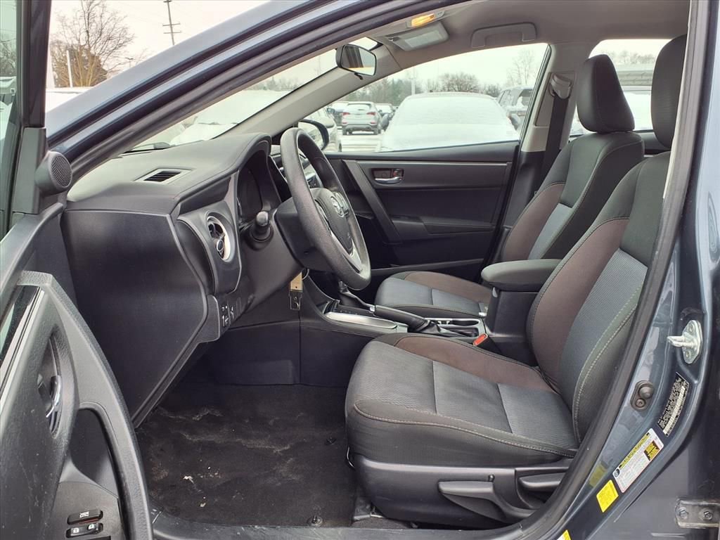 Used 2017 Toyota Corolla L image 15