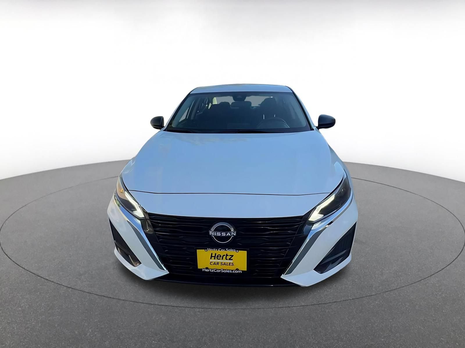 Used 2025 Nissan Altima 2.5 SV FWD image 4