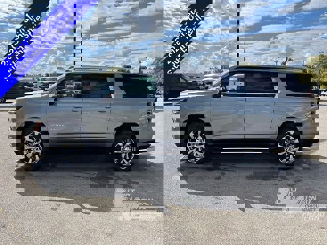 New 2025 Chevrolet Suburban Premier w/ Sun And Tow Package video 3