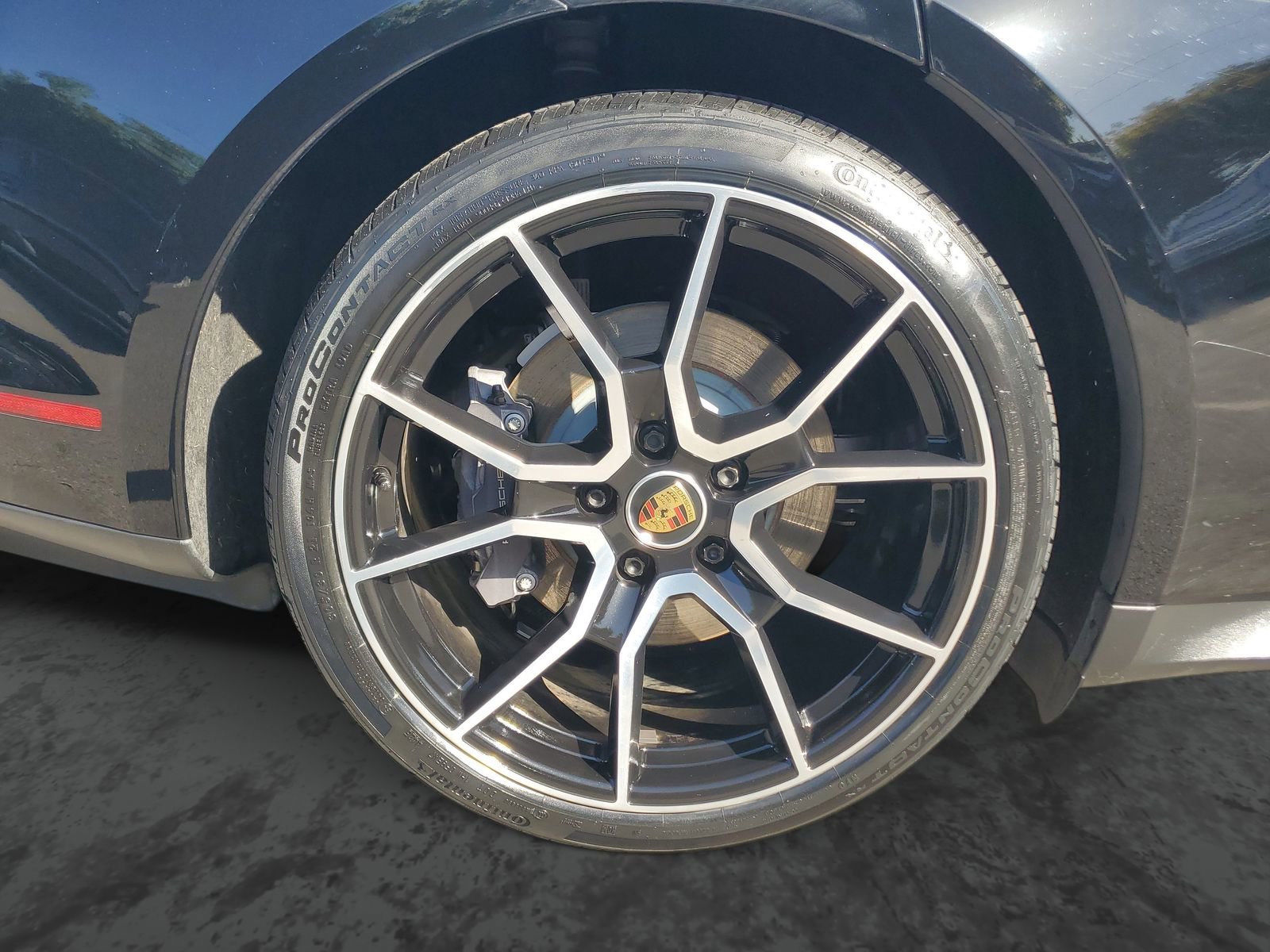 Used 2022 Porsche Taycan image 6