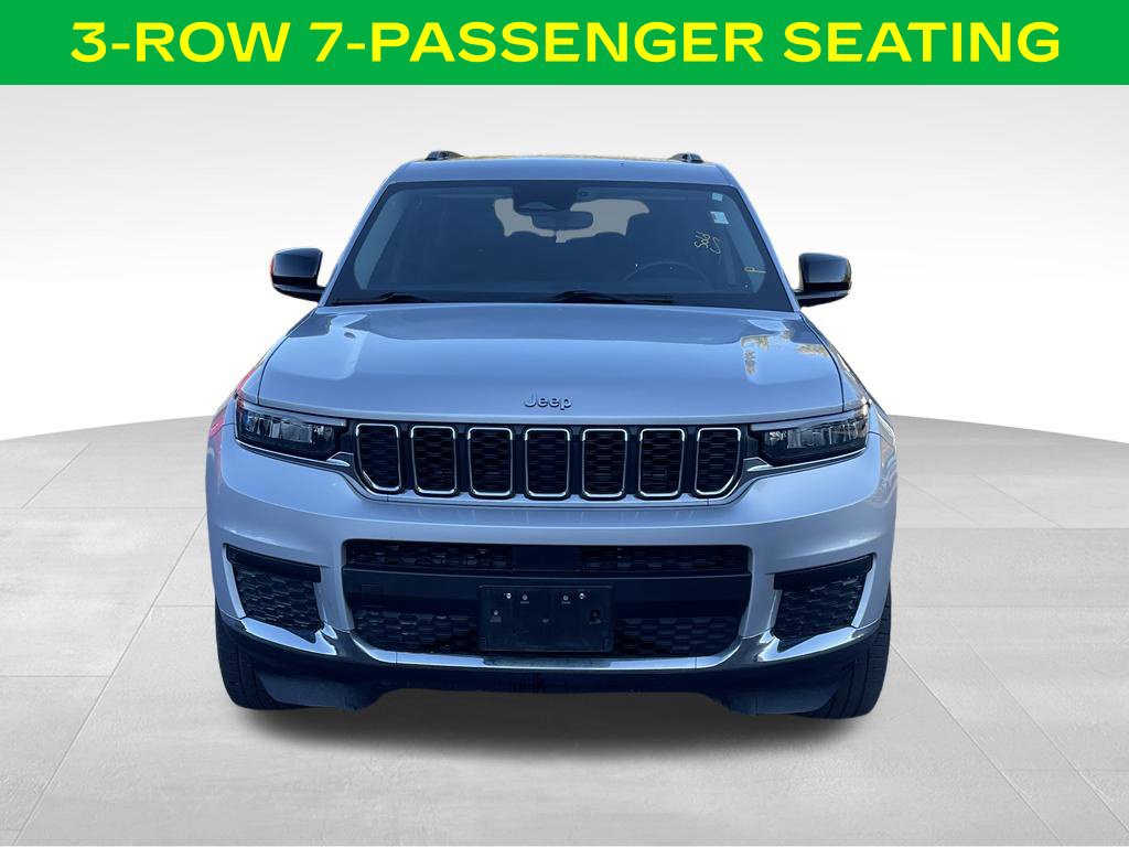 Used 2021 Jeep Grand Cherokee L Laredo w/ Luxury Tech Group I AWD/4WD image 3