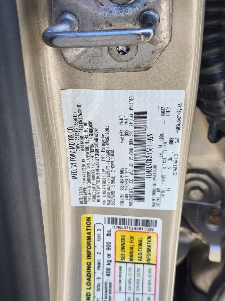 Used 2017 Lincoln Continental Select w/ Climate Package image 33