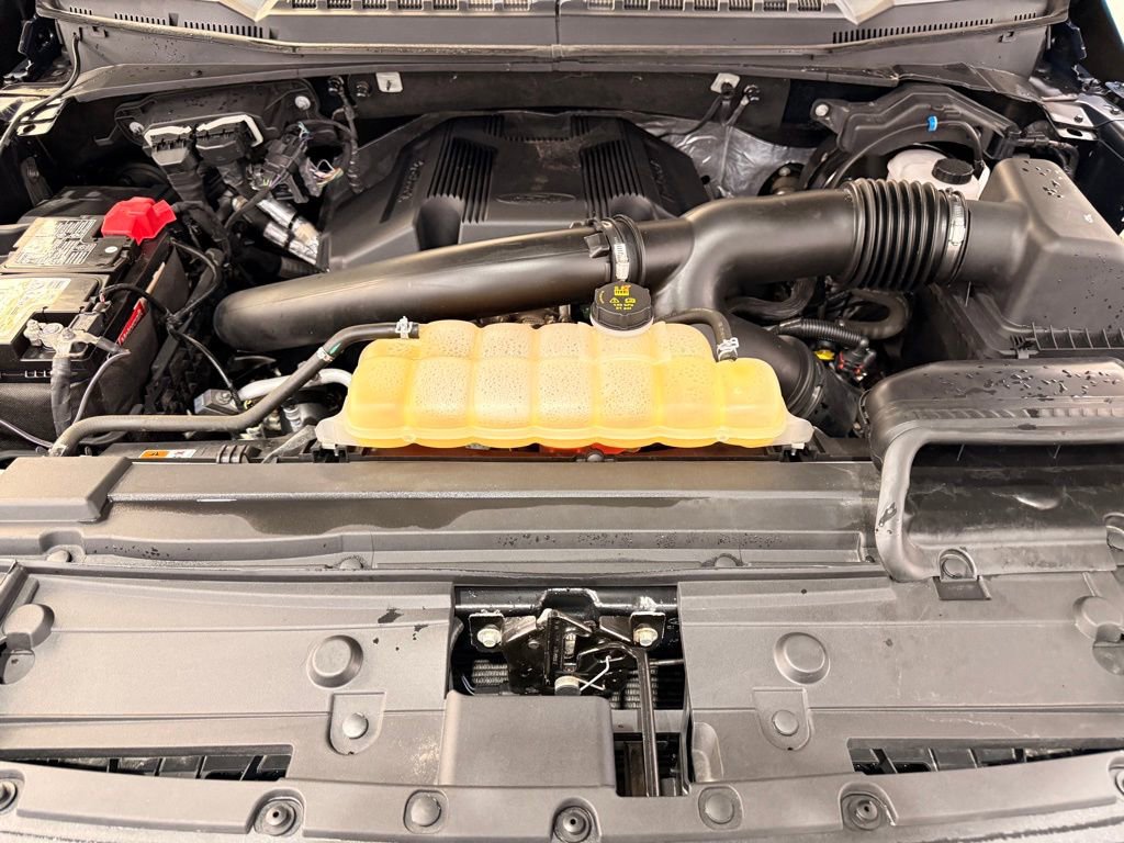 Used 2019 Ford F150 Lariat w/ Equipment Group 502A Luxury image 6