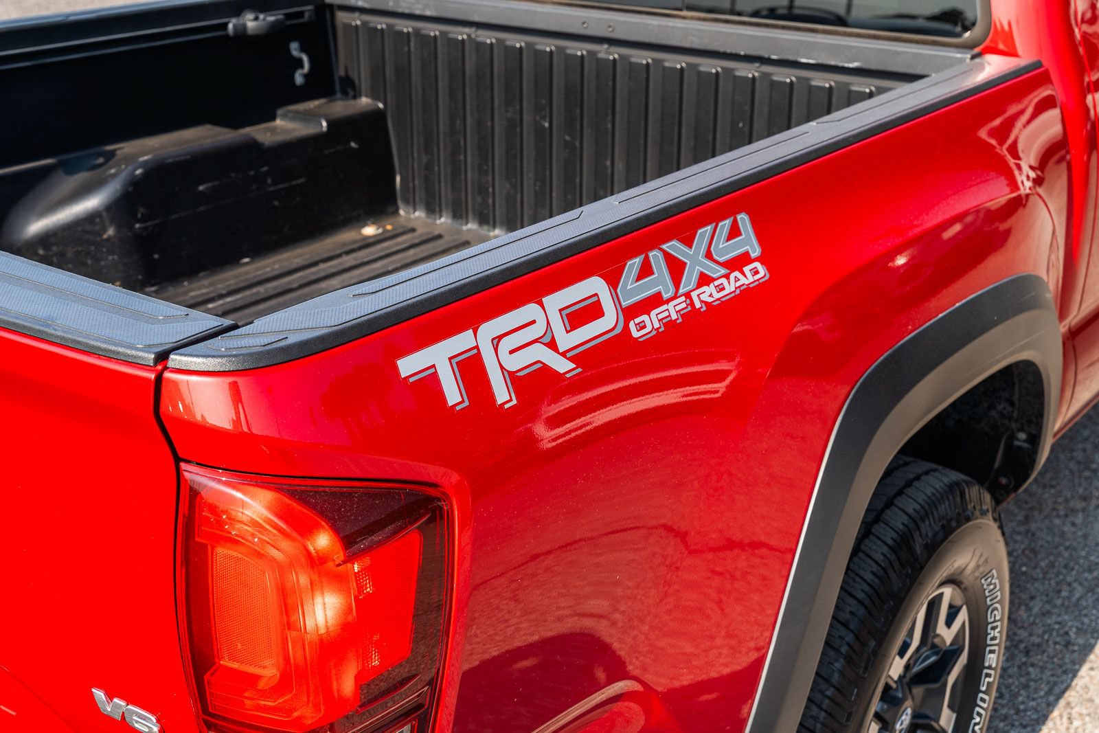 Used 2021 Toyota Tacoma TRD Off-Road AWD/4WD image 15