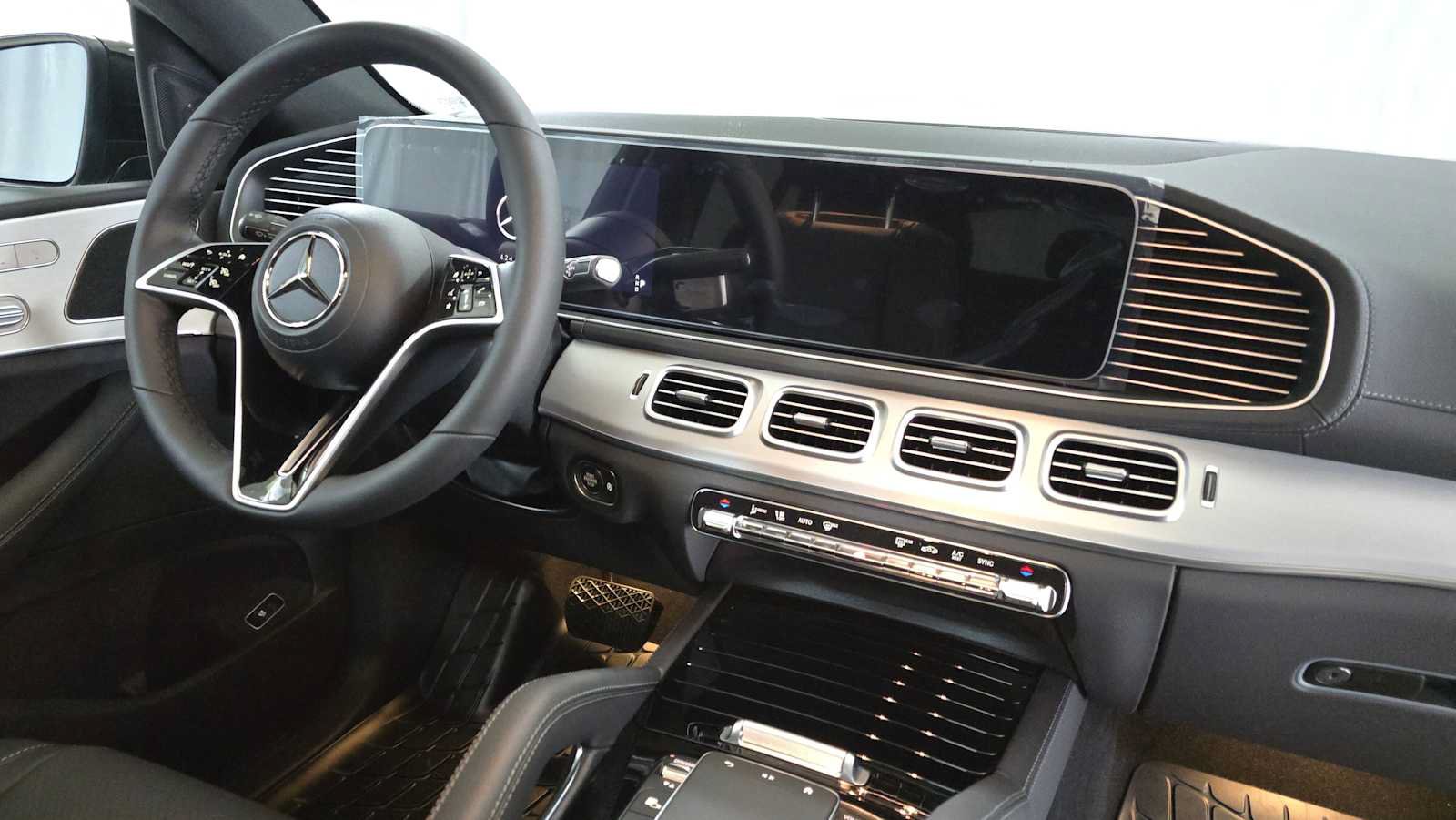 New 2026 Mercedes-Benz GLE 450 4MATIC Coupe image 11