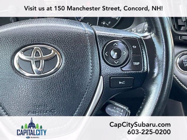 Used 2018 Toyota RAV4 XLE AWD/4WD image 21