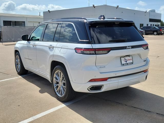 Used 2025 Jeep Grand Cherokee Summit w/ Adv Protech Group IV AWD/4WD image 4