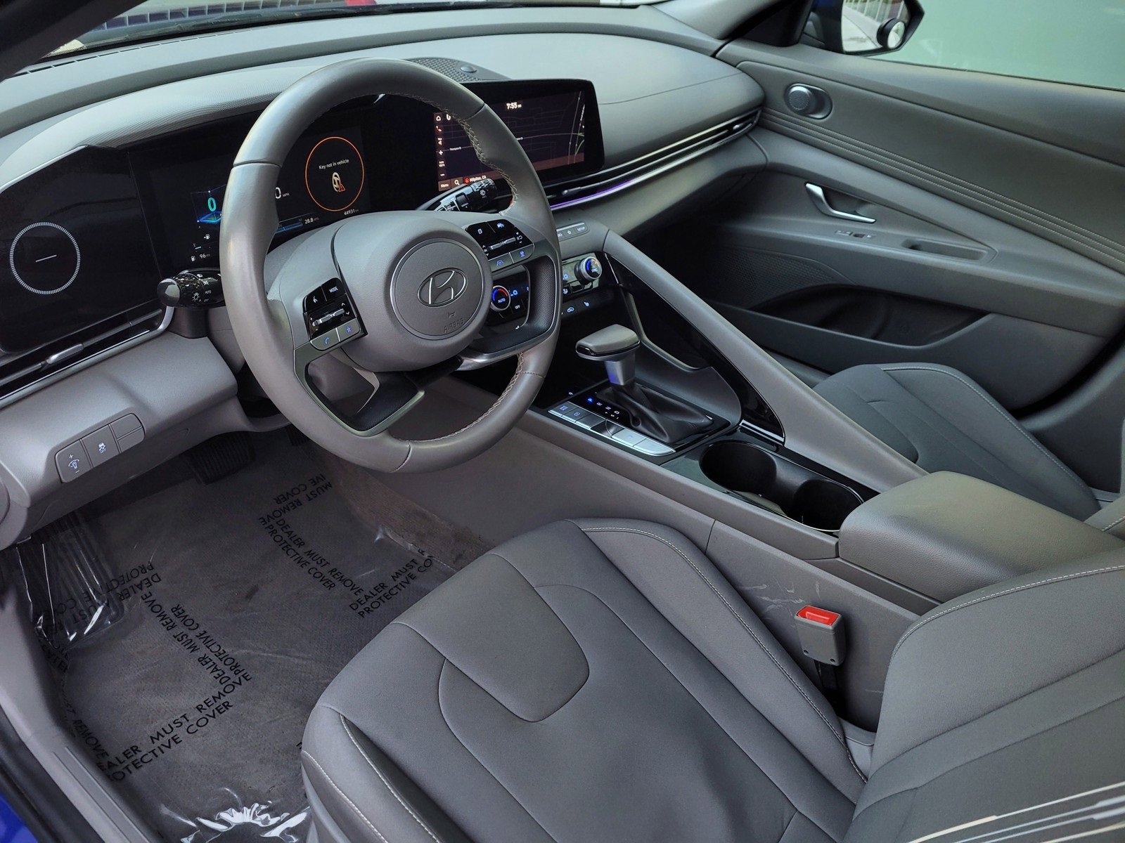 Used 2024 Hyundai Elantra SEL w/ Convenience Package image 8