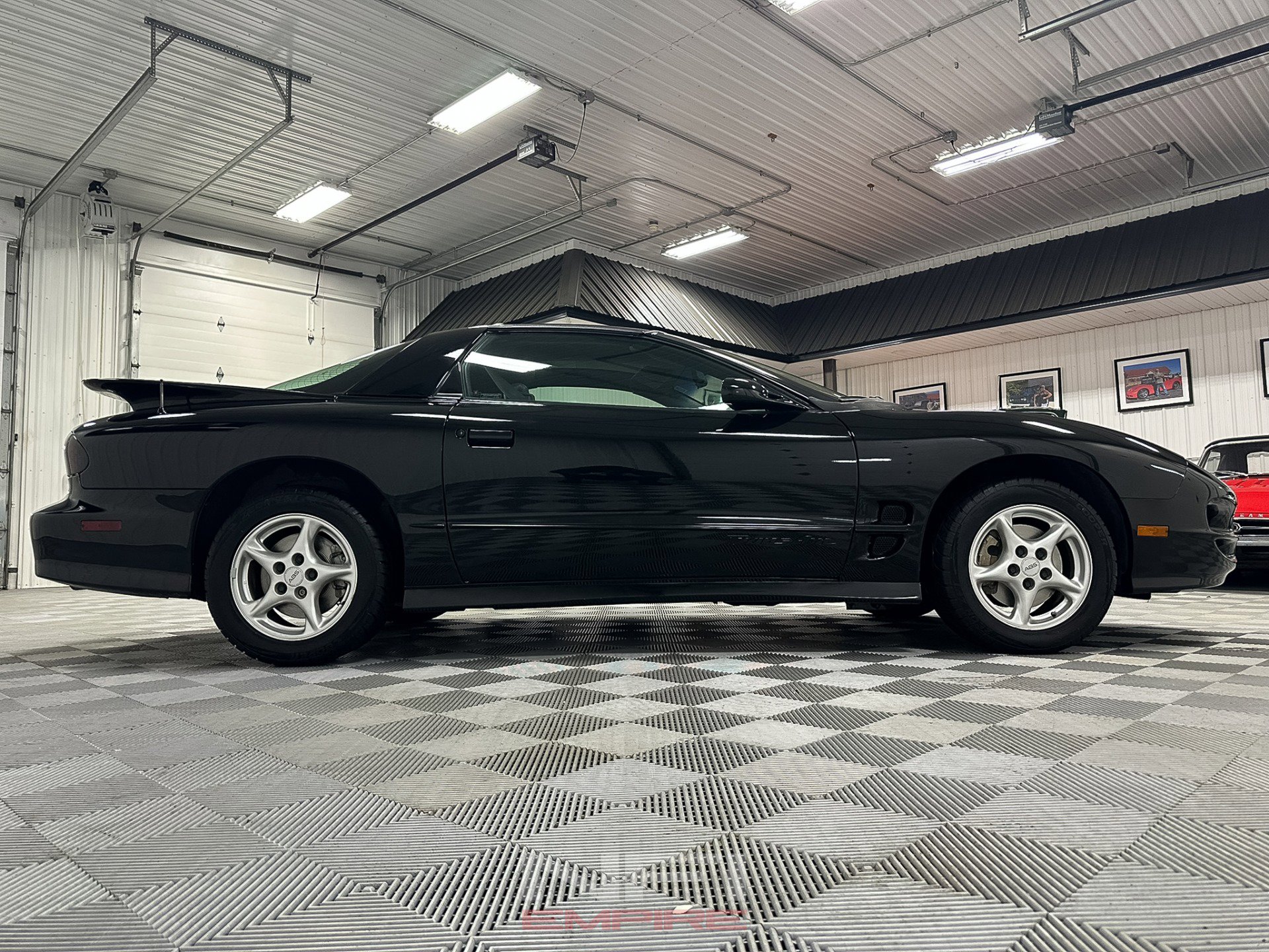 Used 1999 Pontiac Firebird Formula w/ Security Pkg RWD image 17