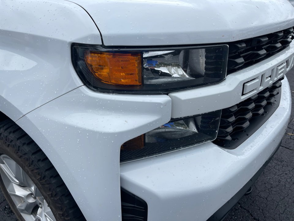 Used 2022 Chevrolet Silverado 1500 Custom image 24