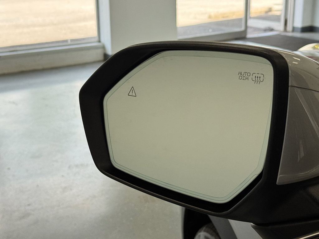 Used 2024 Hyundai Palisade Limited AWD/4WD image 14
