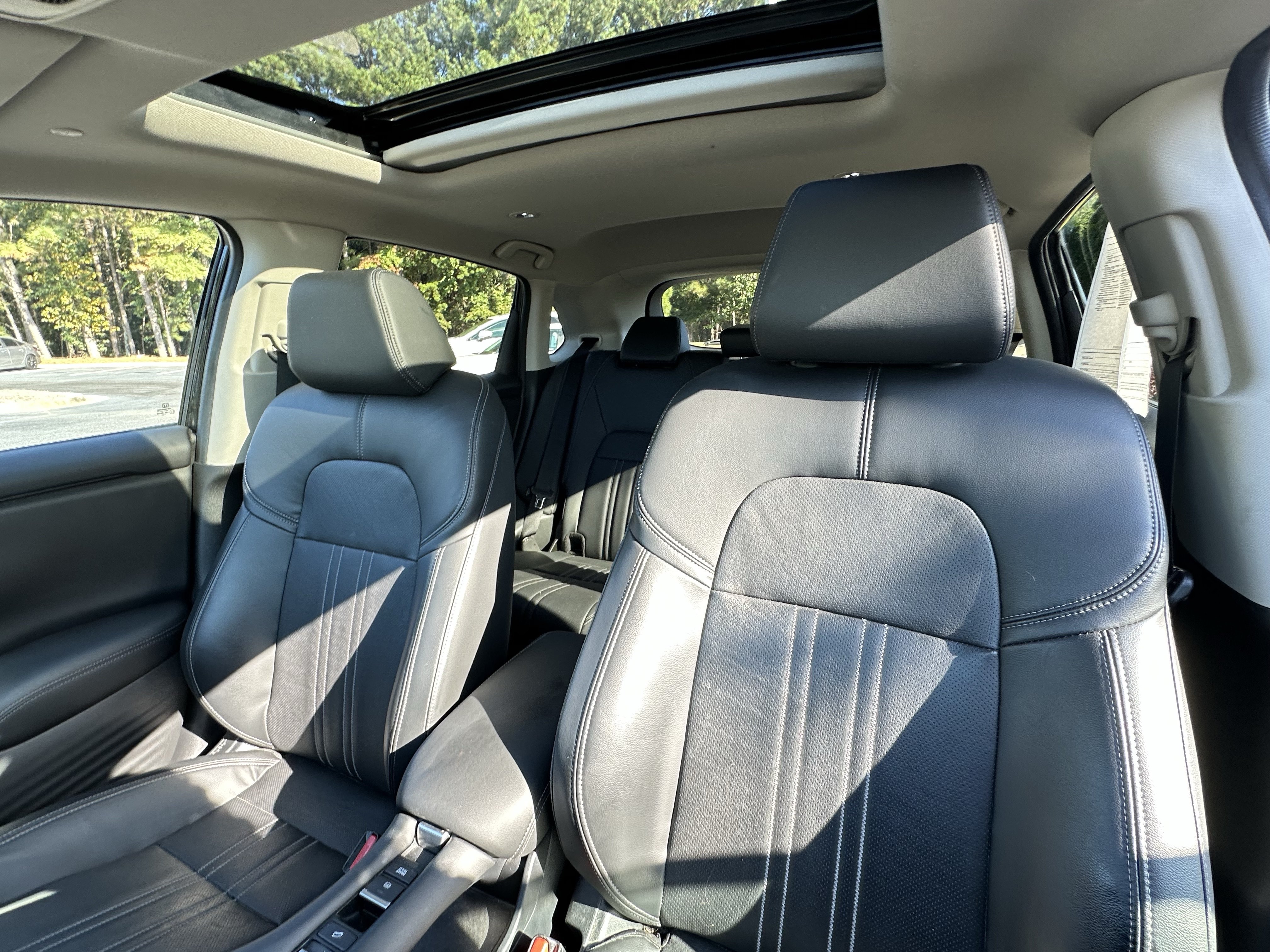 Used 2024 Honda HR-V EX-L image 8