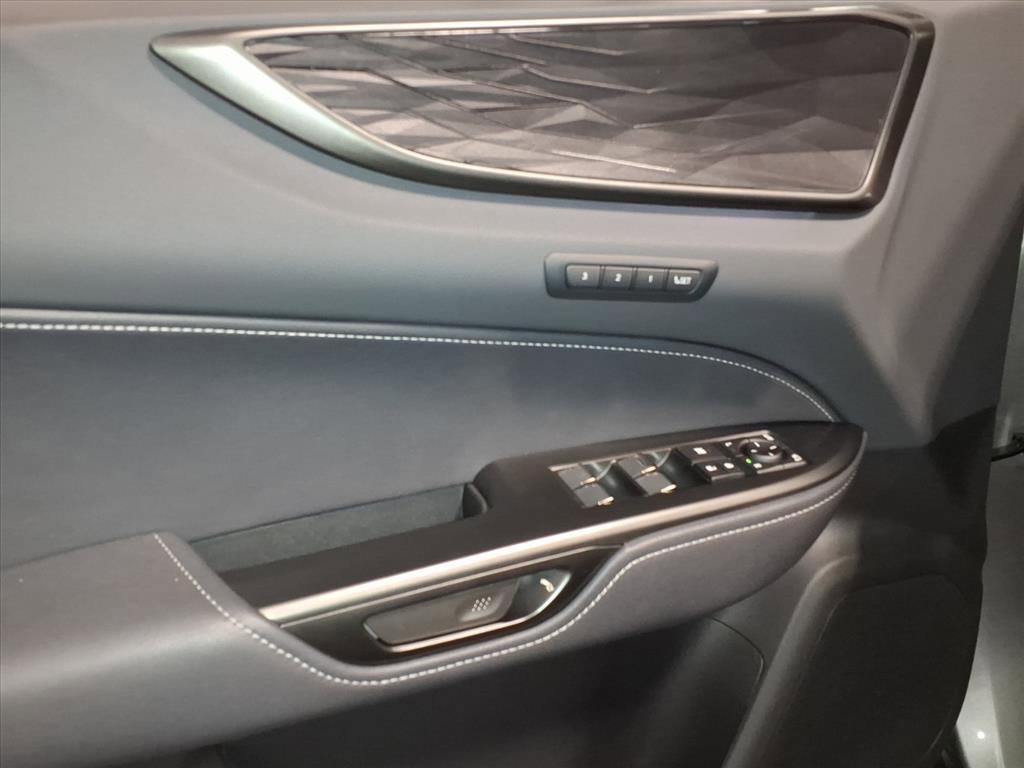 New 2026 Lexus NX 350h AWD w/ Premium Package image 4
