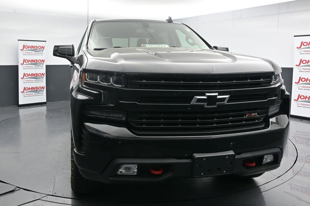 Used 2021 Chevrolet Silverado 1500 LT Trail Boss w/ Convenience Package II AWD/4WD image 3