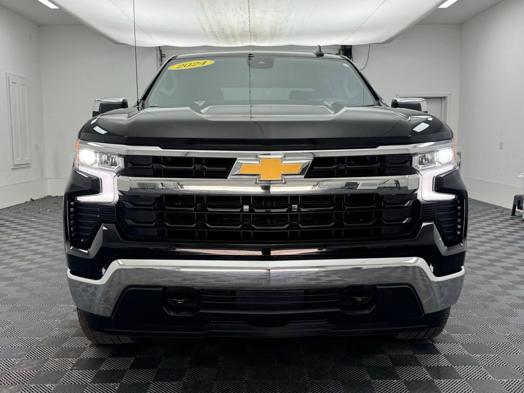 Used 2024 Chevrolet Silverado 1500 LT image 11