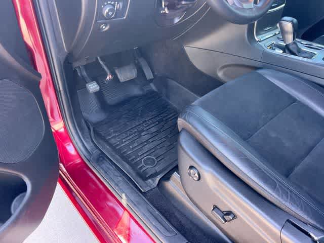 Used 2021 Jeep Grand Cherokee Laredo X RWD image 3
