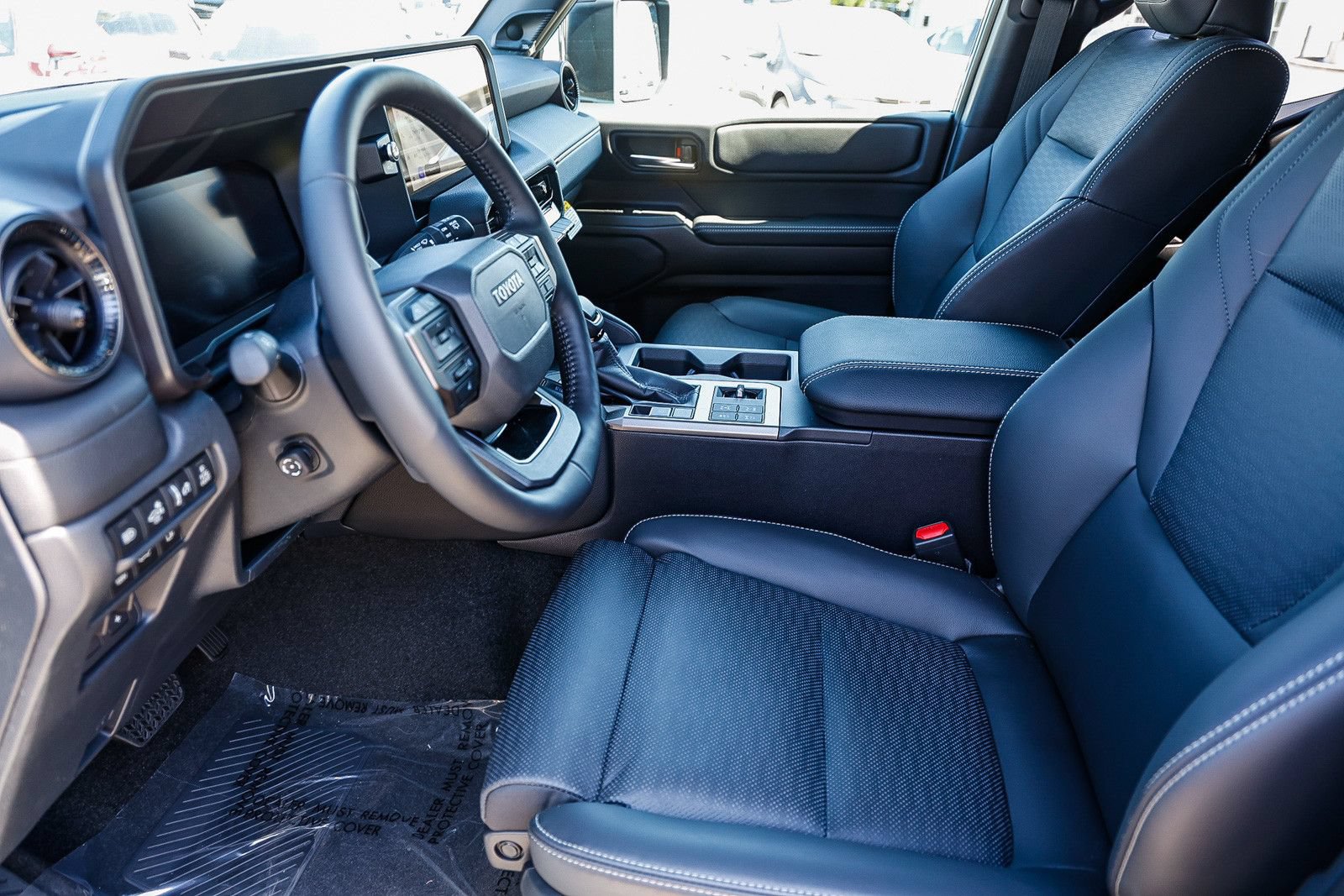 Used 2026 Toyota Land Cruiser w/ Premium Package AWD/4WD image 19