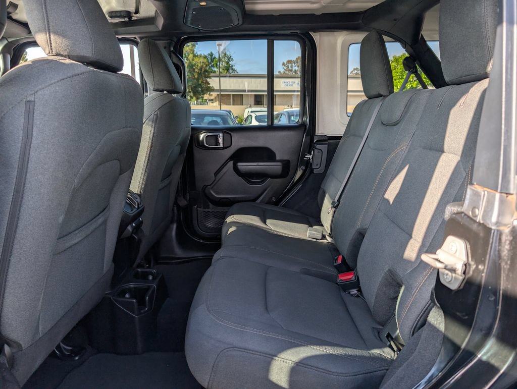 Used 2024 Jeep Wrangler Unlimited Sport AWD/4WD image 16