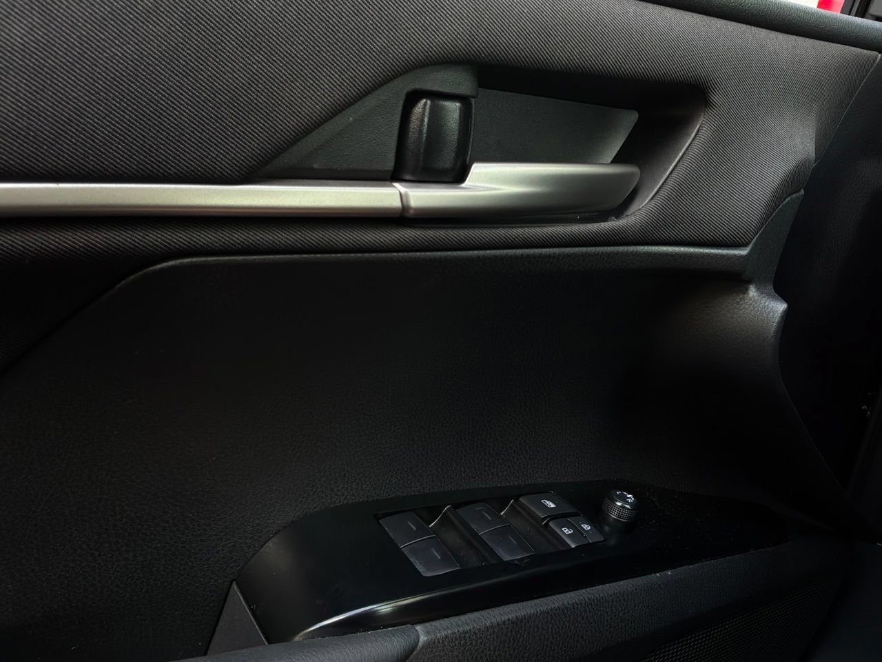Used 2026 Toyota Camry LE FWD image 22